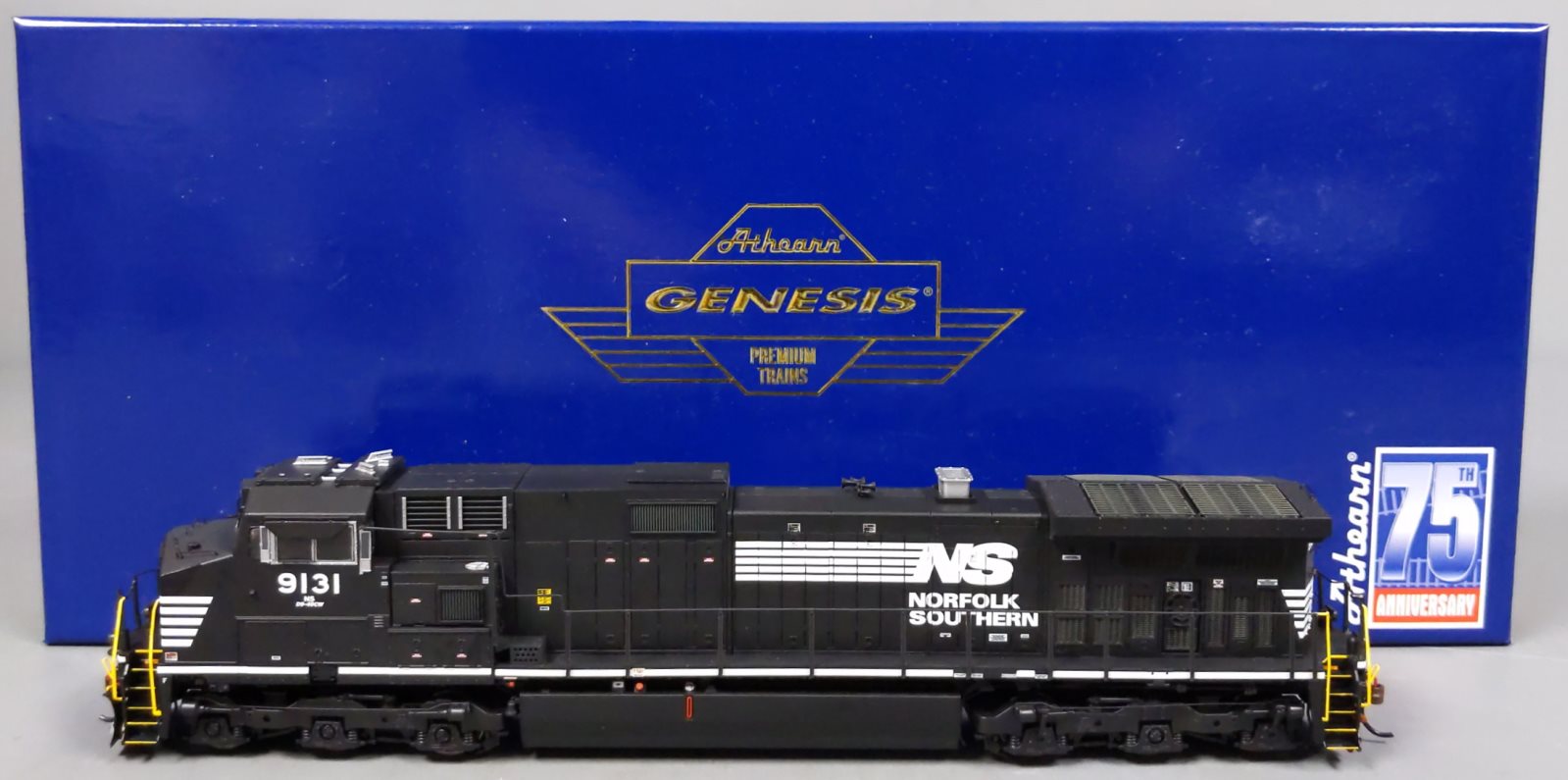Athearn G31538 HO Norfolk Southern G2 Dash 9-44CW Diesel Locomotive #9131