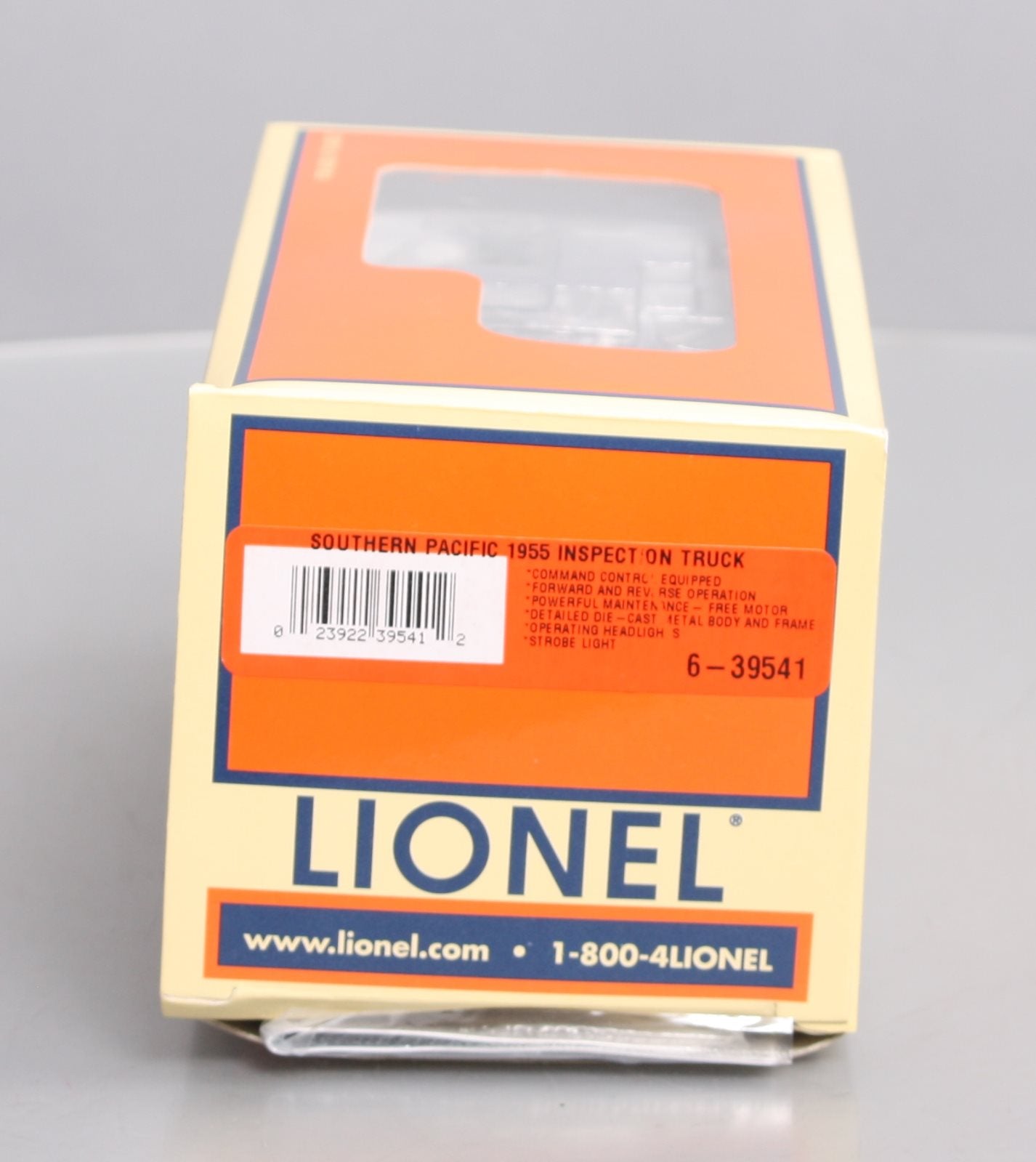 Lionel 6-39541 O Southern Pacific 1955 MOW Pickup Truck w/Railroad Wheels