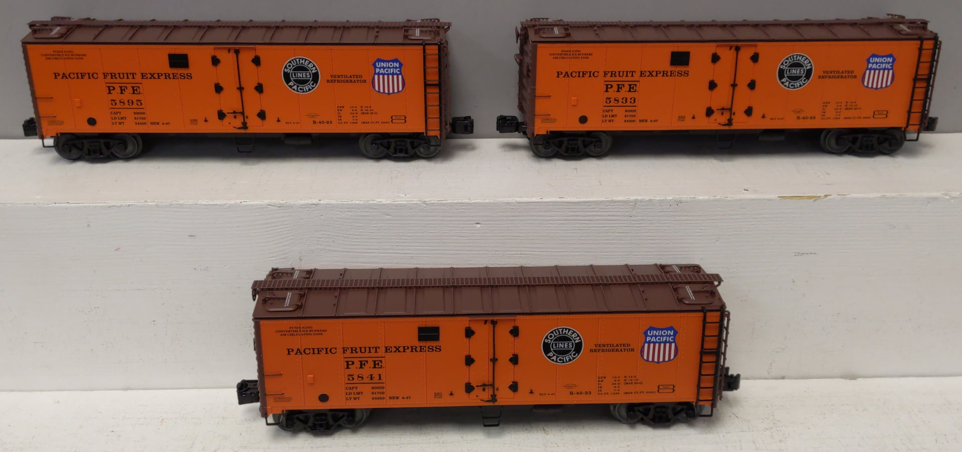 Lionel 6-81908 O Pacific Fruit Express Steel-Side 3-Car Reefer Set