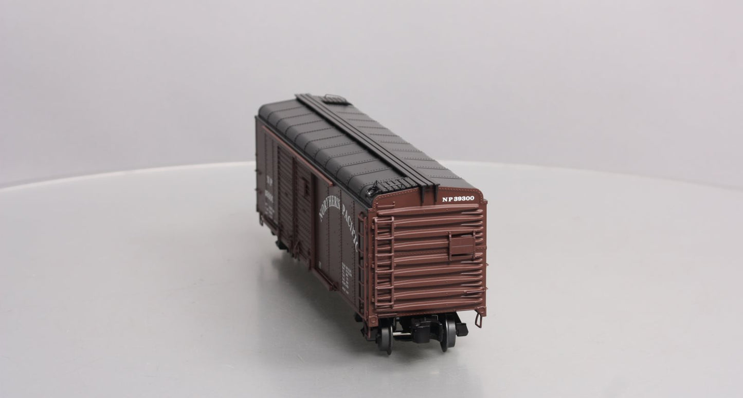 Lionel 6-17738 O Northern Pacific Round Roof DD Boxcar