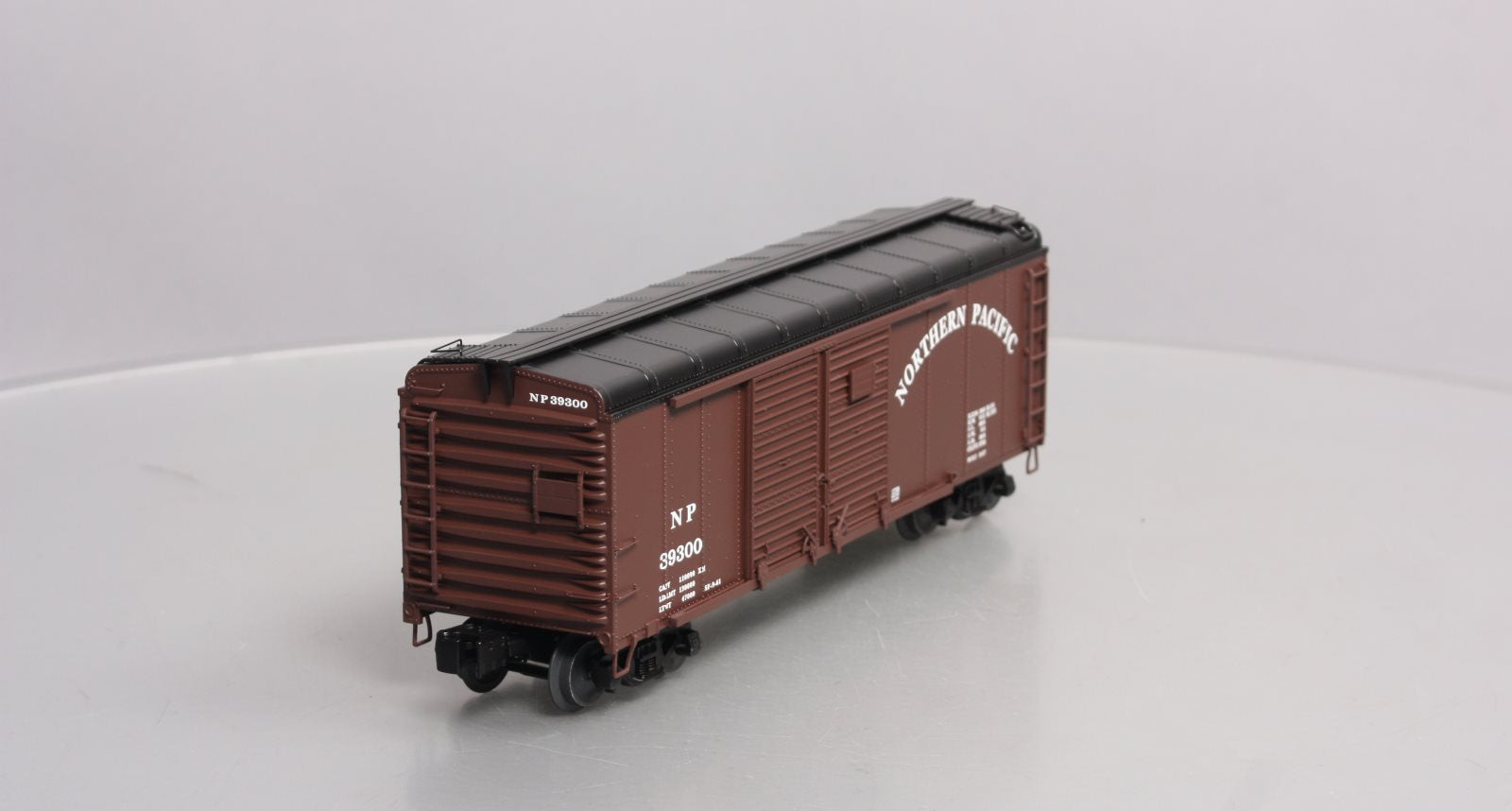 Lionel 6-17738 O Northern Pacific Round Roof DD Boxcar