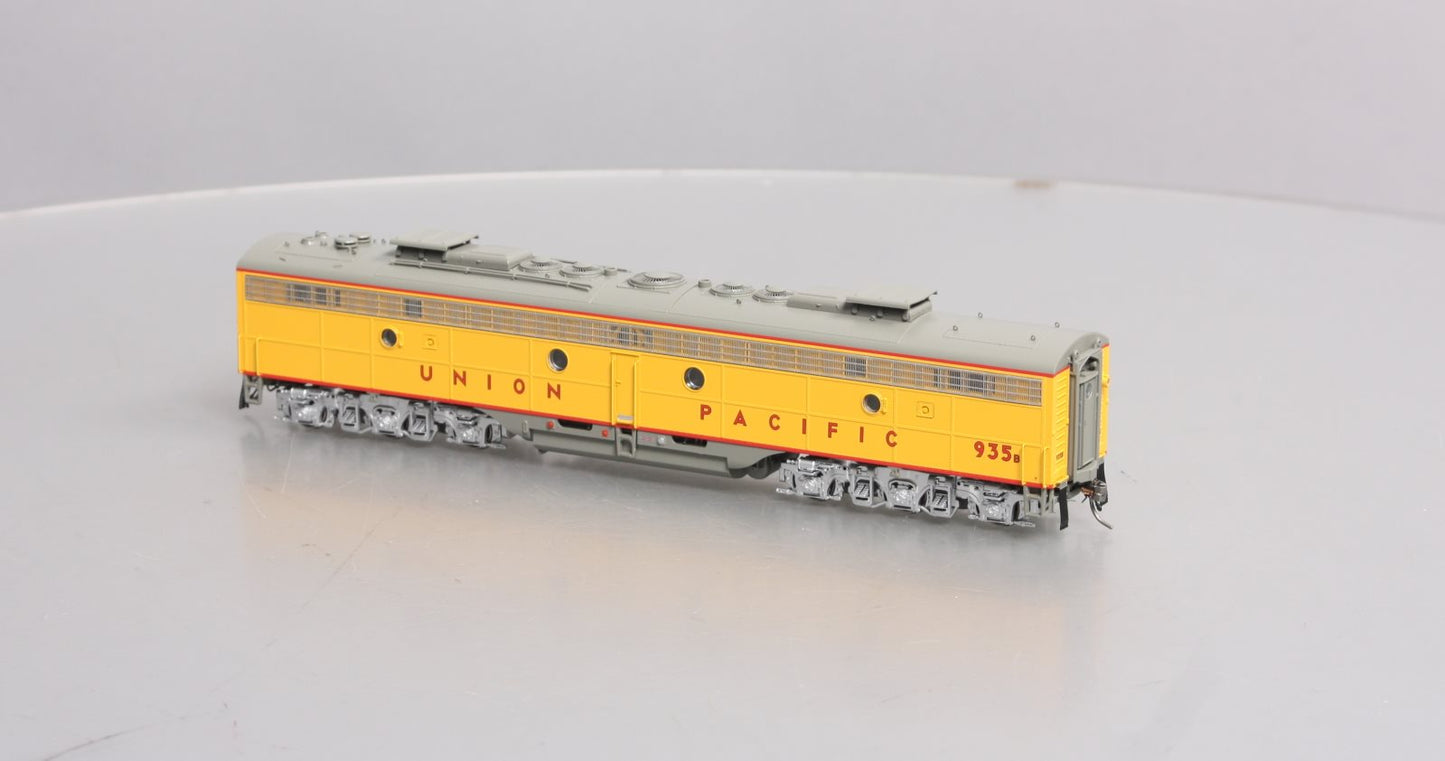 Rapido Trains 28042 HO UP EMD E8B Diesel Locomotive #935B
