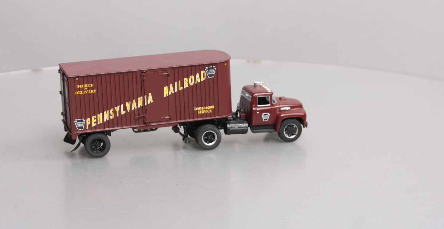 Lionel 6-37846 O Scale Pennsylvania RR "Pick-up and Delivery" Tractor-Trailer