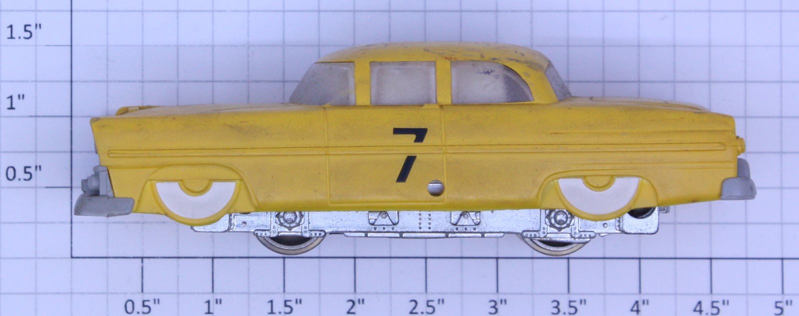 Lionel No. 0068-100 HO Gauge 1961 Yellow #7 Racing Stock Car with Gray Bumpers
