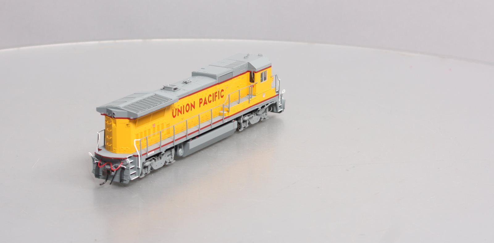 Atlas 7216 HO Union Pacific DASH 8-40B Diesel Locomotive