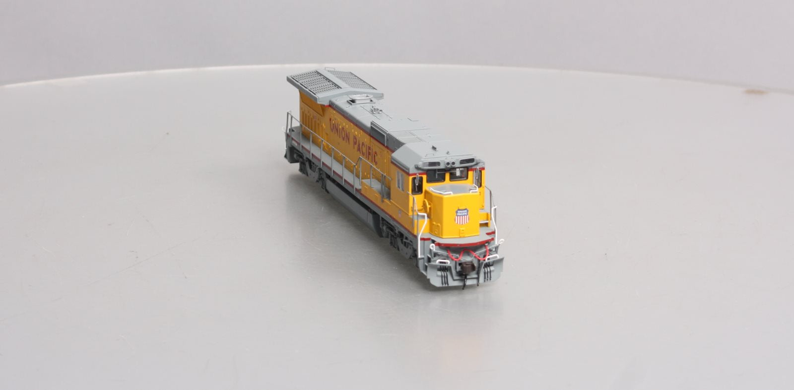 Atlas 7216 HO Union Pacific DASH 8-40B Diesel Locomotive