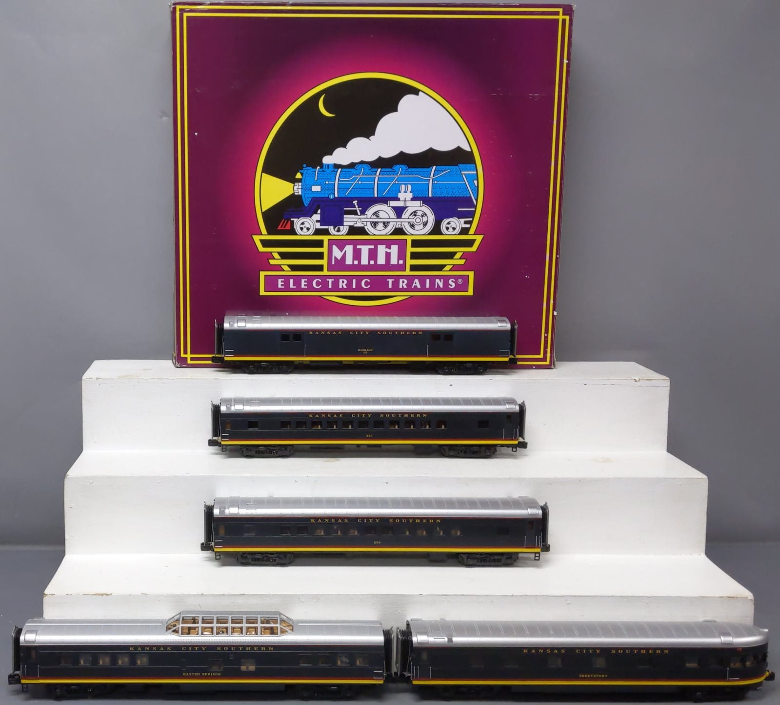 MTH 20-65222 O KCS 70' Streamlined ABS Passenger Car Set (Set of 5)