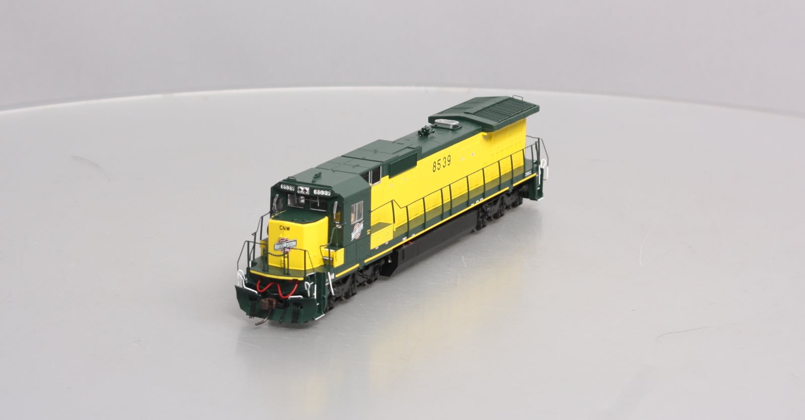 Atlas 10002261 HO Chicago & North Western DASH 8-40C Diesel Locomotive #8539