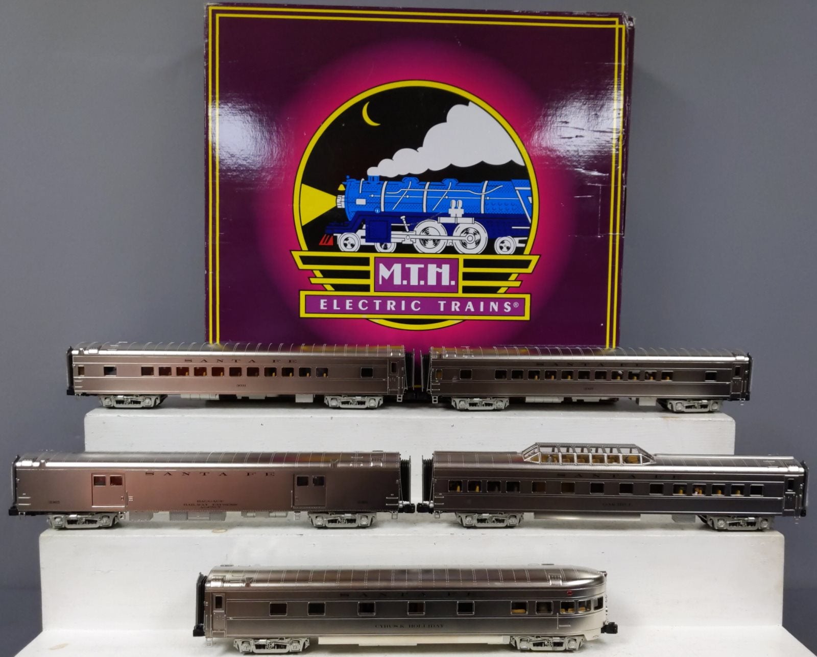 MTH 20-65152 O Santa Fe 70' Streamlined Smooth-Side Passenger Set (Set of 5)