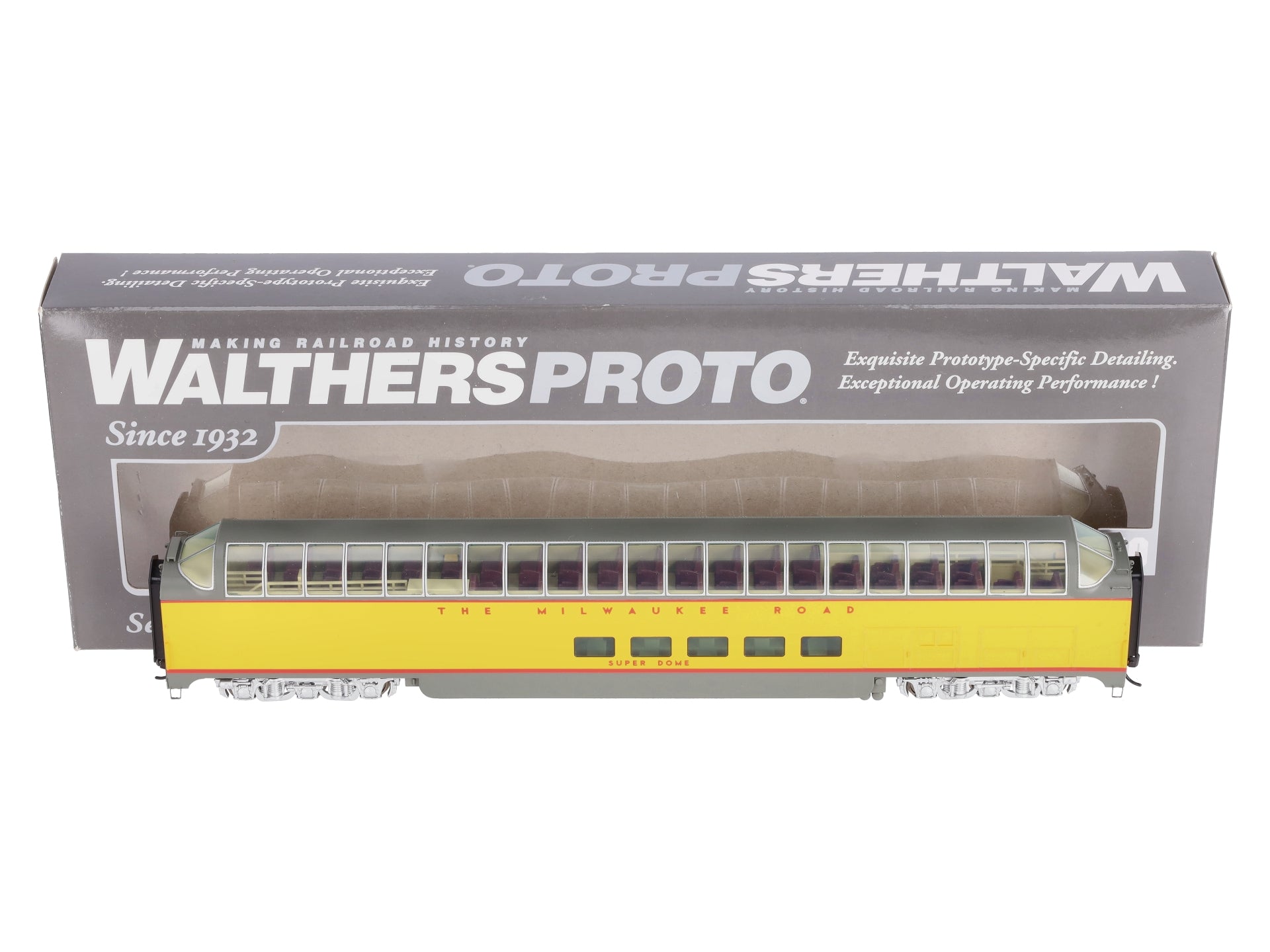 Walthers 920-9125 HO Scale Milwaukee Road 85' Pullman Standard Super Dome