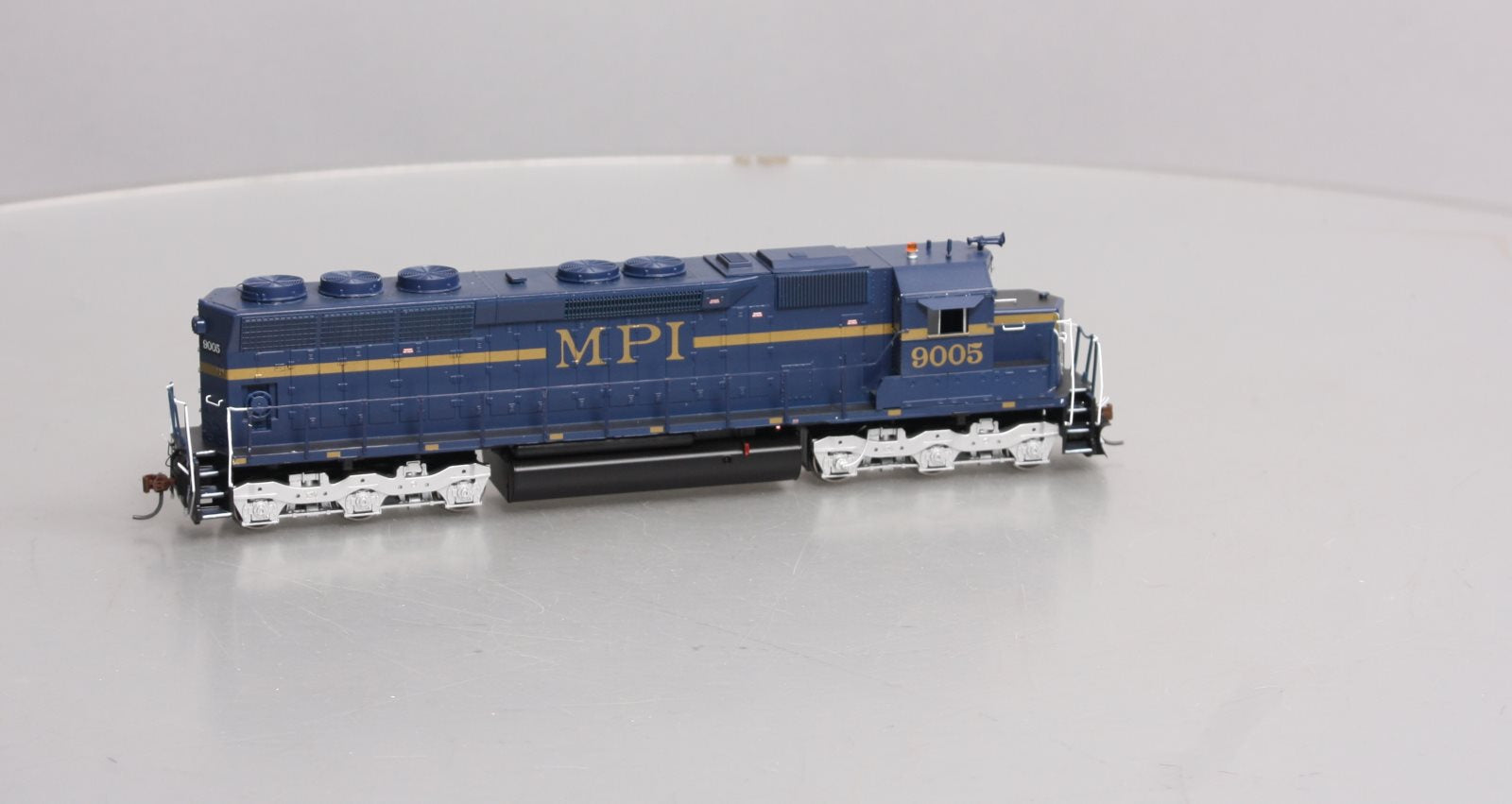 Athearn 98058 HO MPI SD45 Diesel Locomotive #9005 - RTR