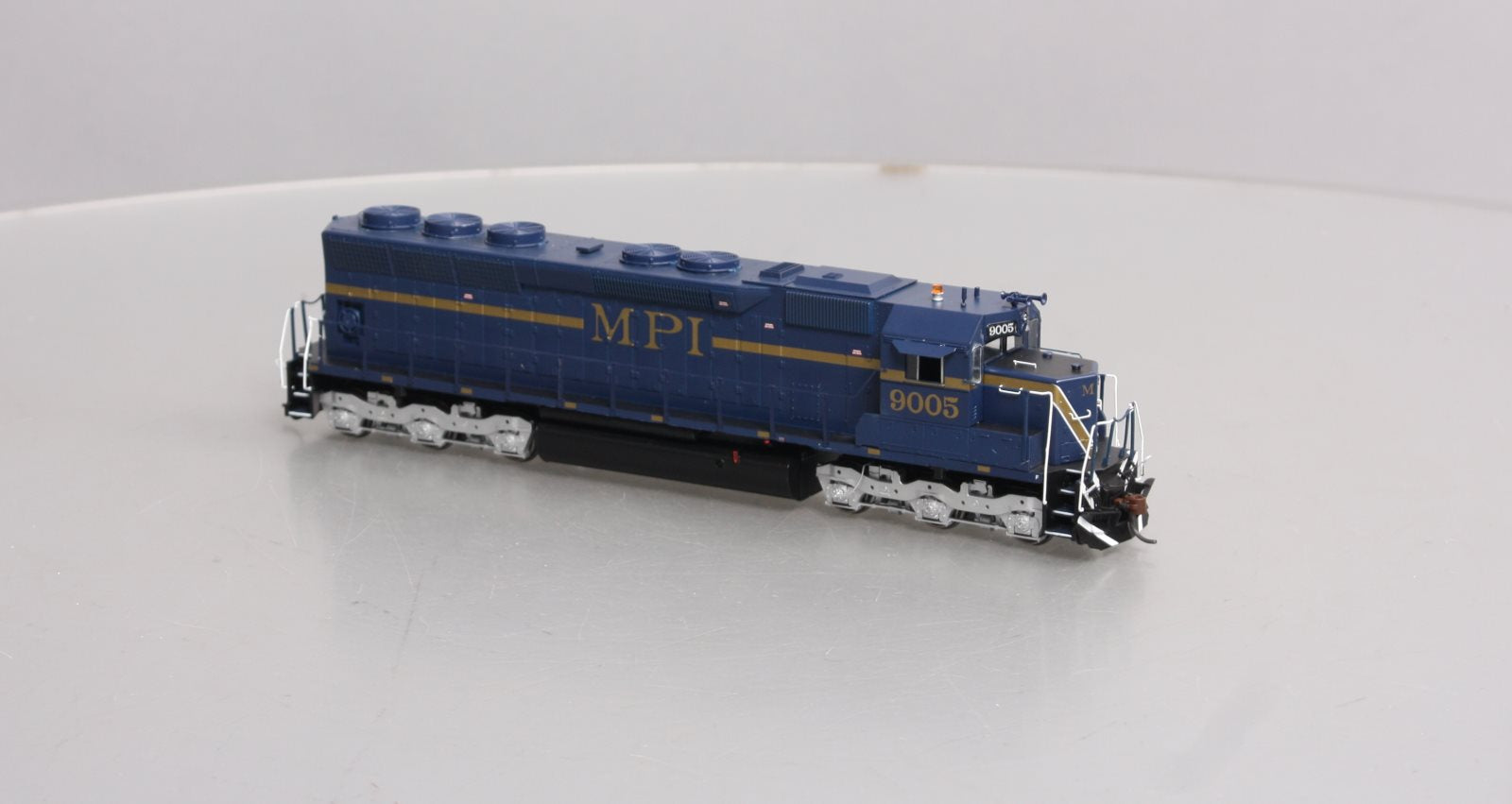 Athearn 98058 HO MPI SD45 Diesel Locomotive #9005 - RTR – Trainz