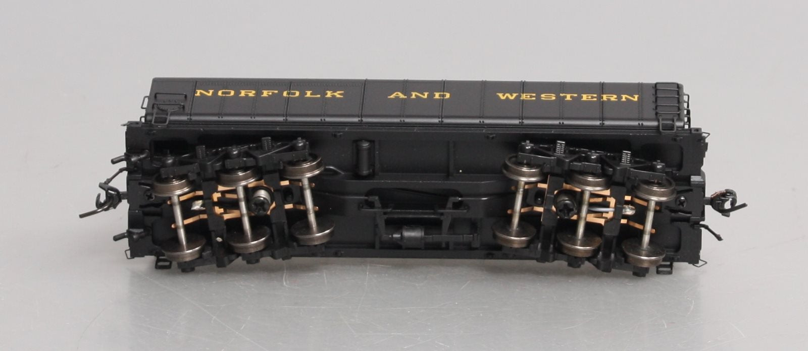 Broadway Limited 4774 HO Norfolk and Western Auxillary Water Tender #160270