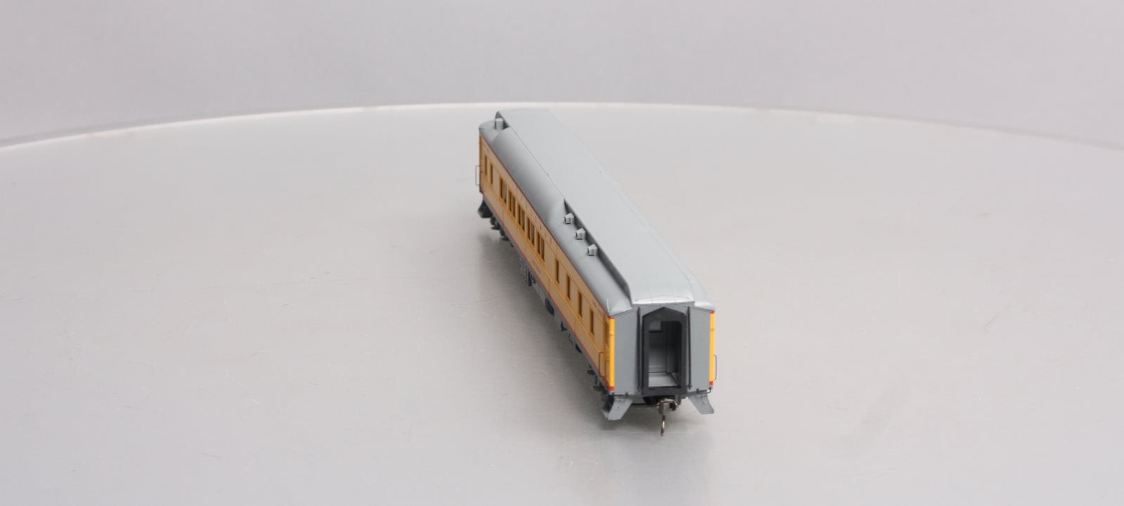 Atlas 20006421 HO Union Pacific 'Lake Sibley' 10-1-2 Pullman Sleeper Car