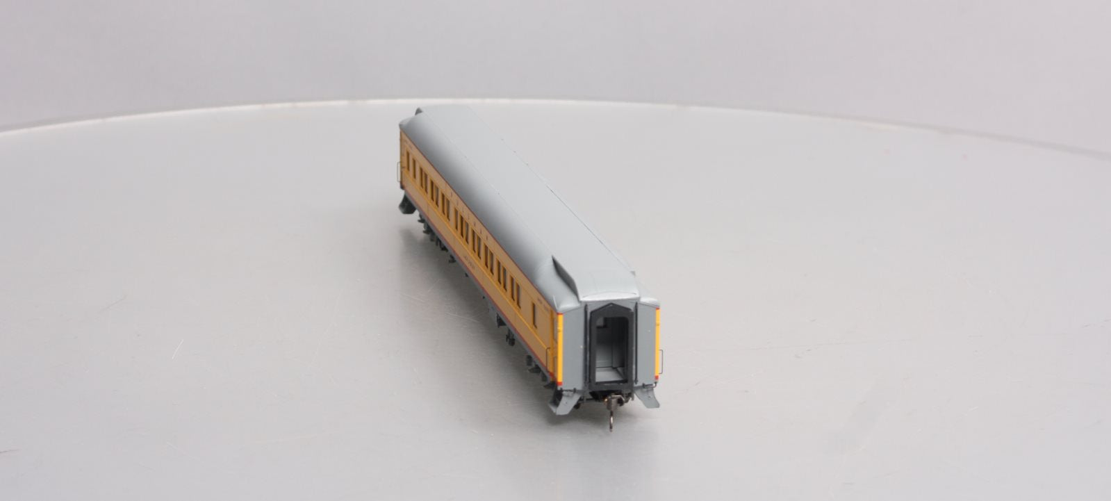 Atlas 20006421 HO Union Pacific 'Lake Sibley' 10-1-2 Pullman Sleeper Car