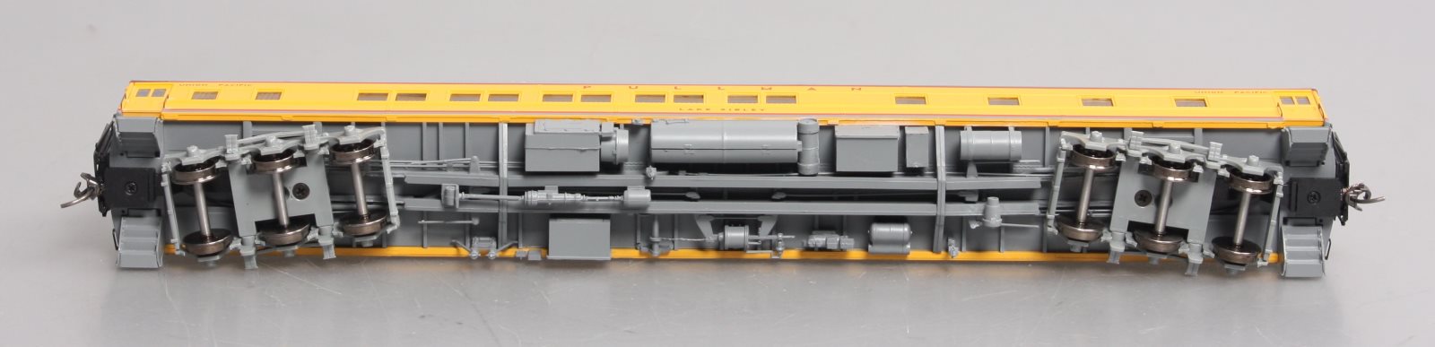 Atlas 20006421 HO Union Pacific 'Lake Sibley' 10-1-2 Pullman Sleeper Car