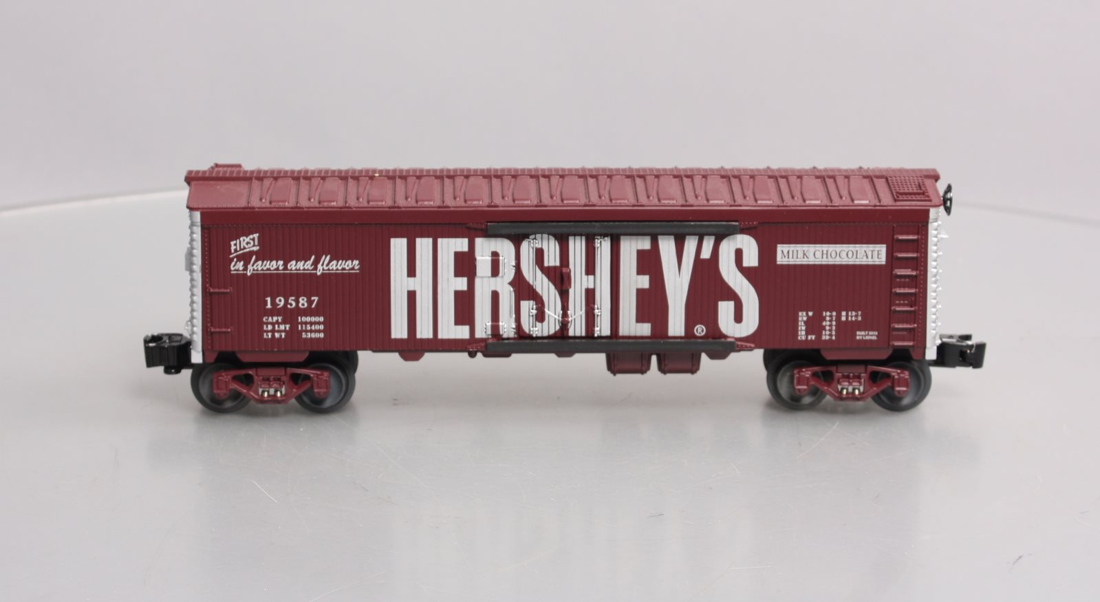 Lionel 6-19587 O Gauge Hershey's Chocolate Reefer