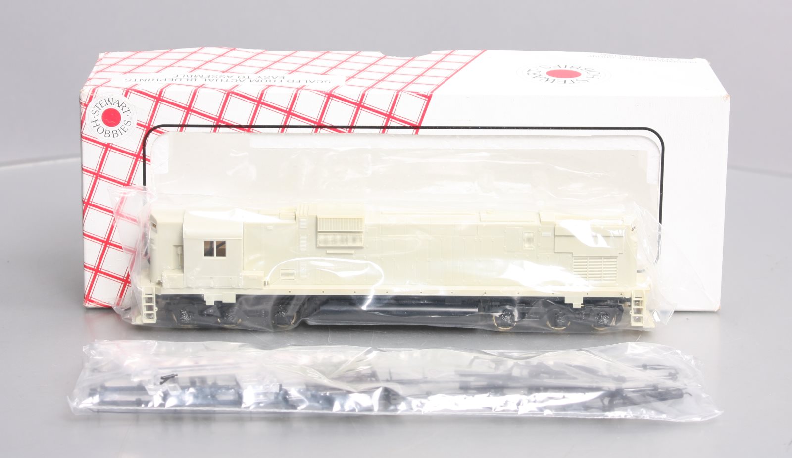 Stewart 6350 HO Undecorated Diesel ALCO Century C-630 Powered