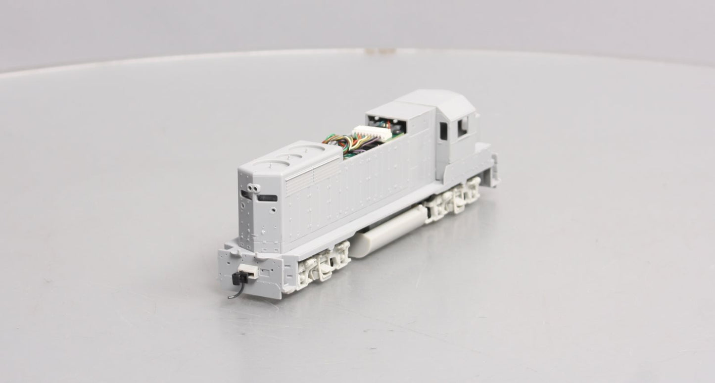 Walthers 920-49162 HO Undecorated EMD GP35 Phase II Standard DC