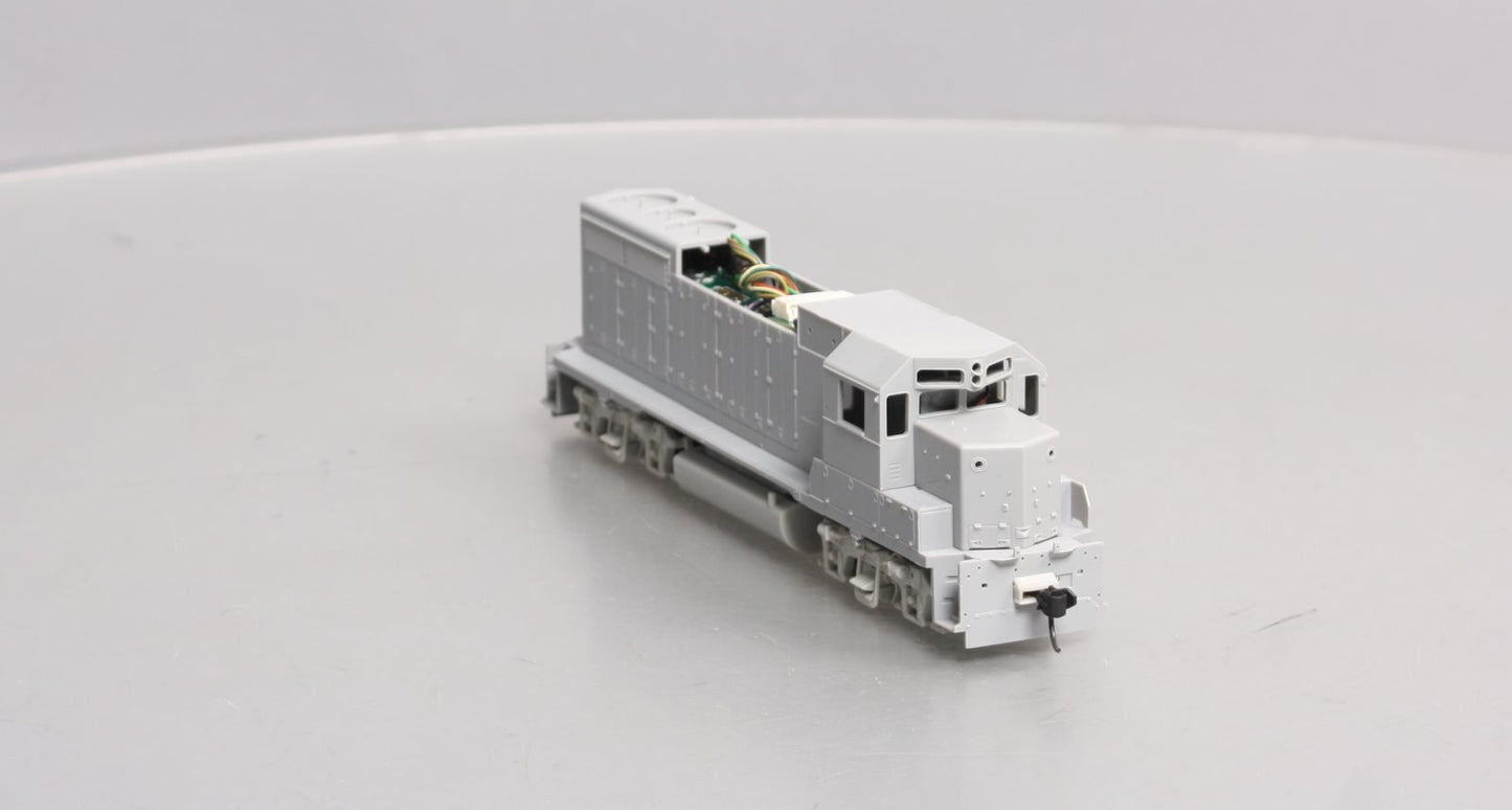 Walthers 920-49162 HO Undecorated EMD GP35 Phase II Standard DC