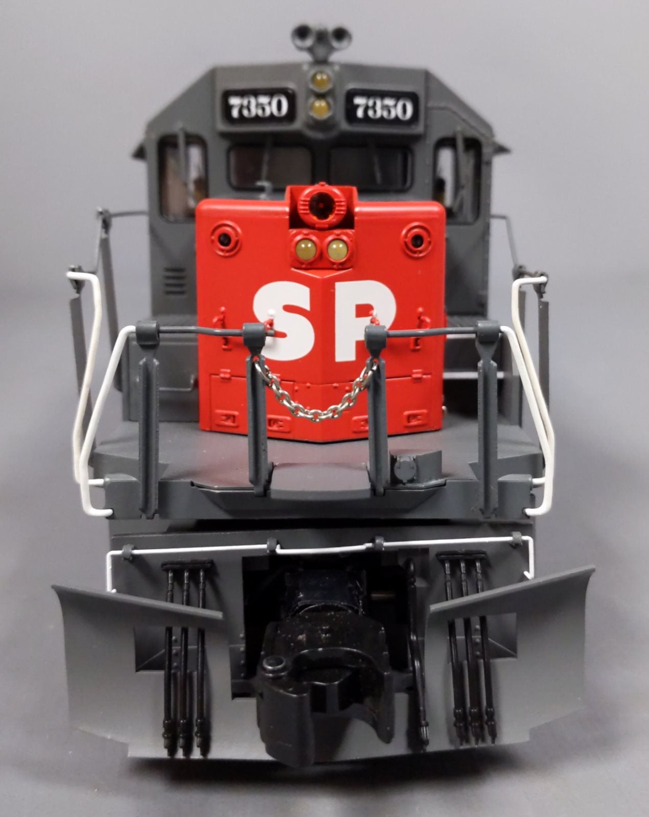 Lionel 6-84296 O Gauge Southern Pacific 54 Salad Bowl Express Diesel Train Set
