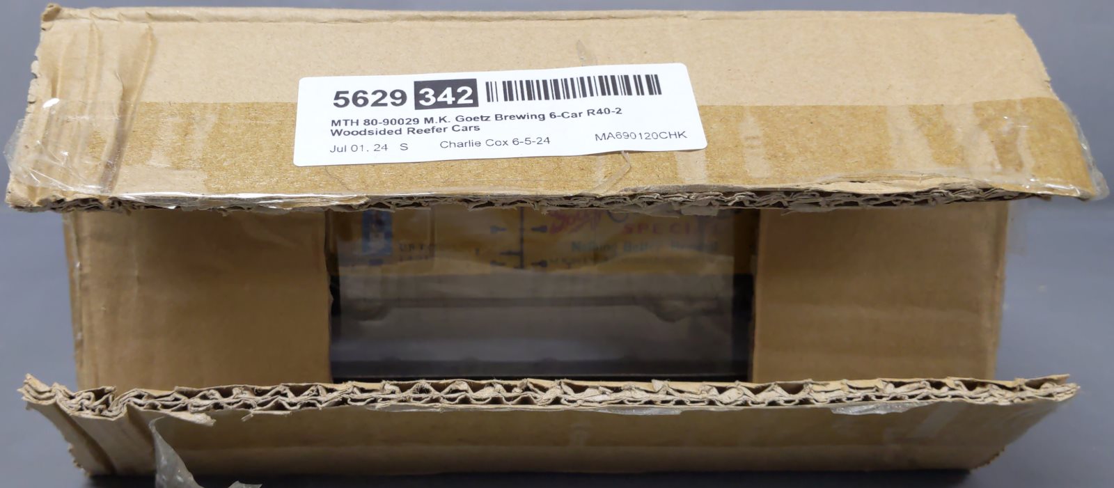 MTH 80-90029 HO Scale M.K. Goetz Brewing R40-2 Woodsided Reefer Cars (Set of 6)