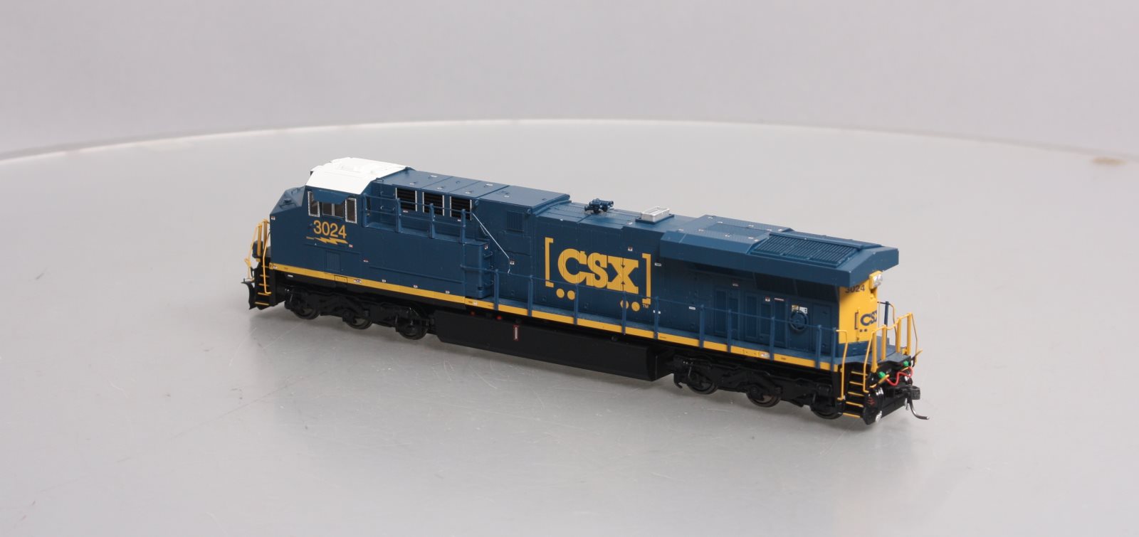 MTH 80-2314-0 HO CSX ES44AC Diesel Locomotive #3024 w/ DCC
