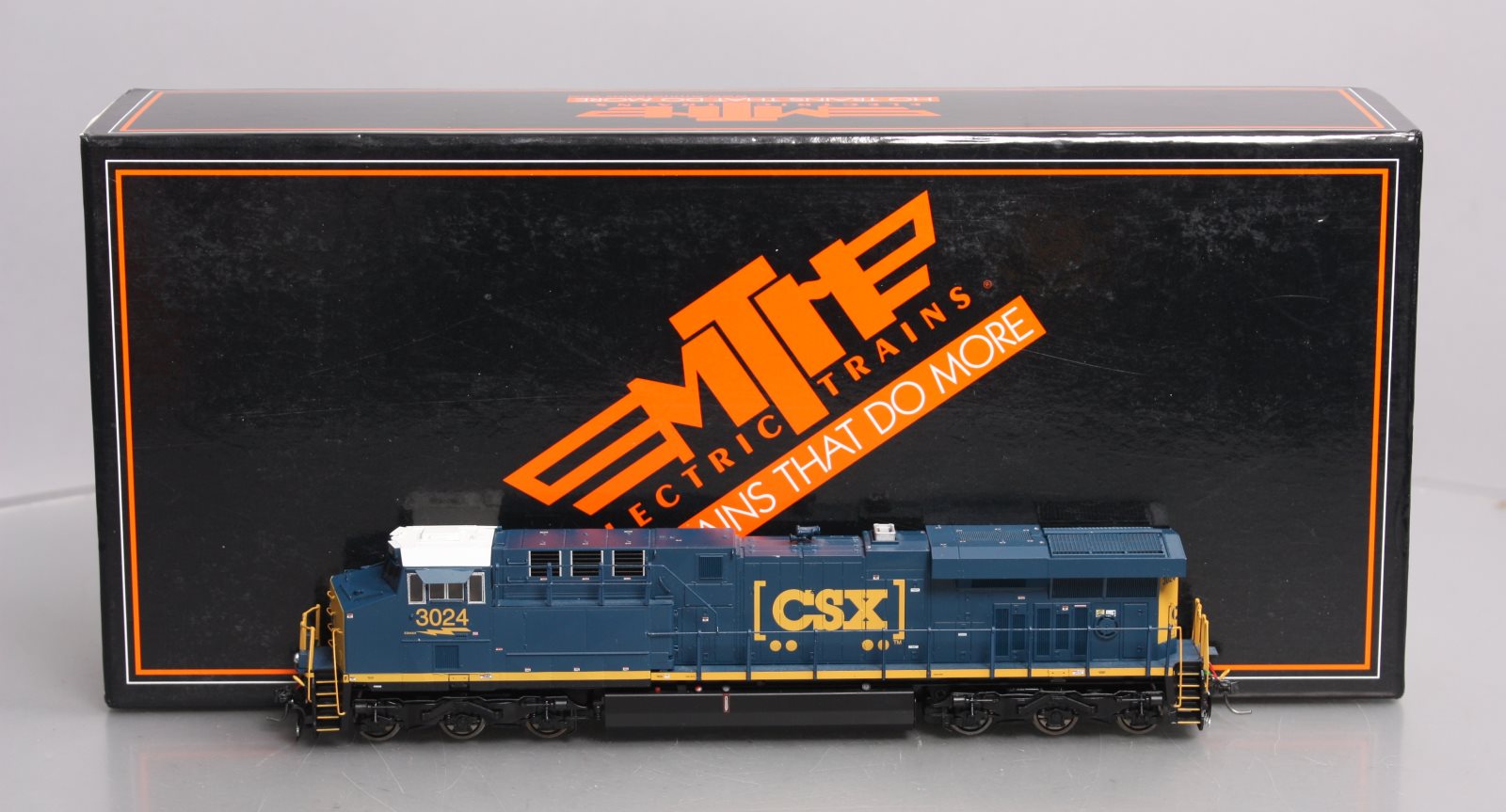 MTH 80-2314-0 HO CSX ES44AC Diesel Locomotive #3024 w/ DCC