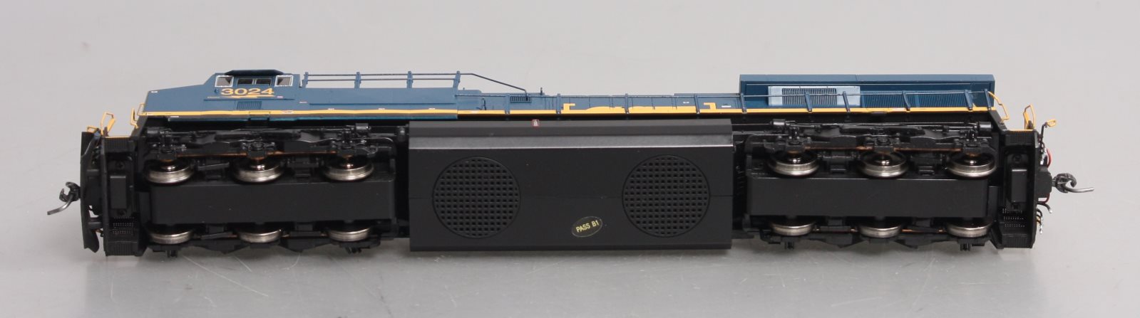 MTH 80-2314-0 HO CSX ES44AC Diesel Locomotive #3024 w/ DCC