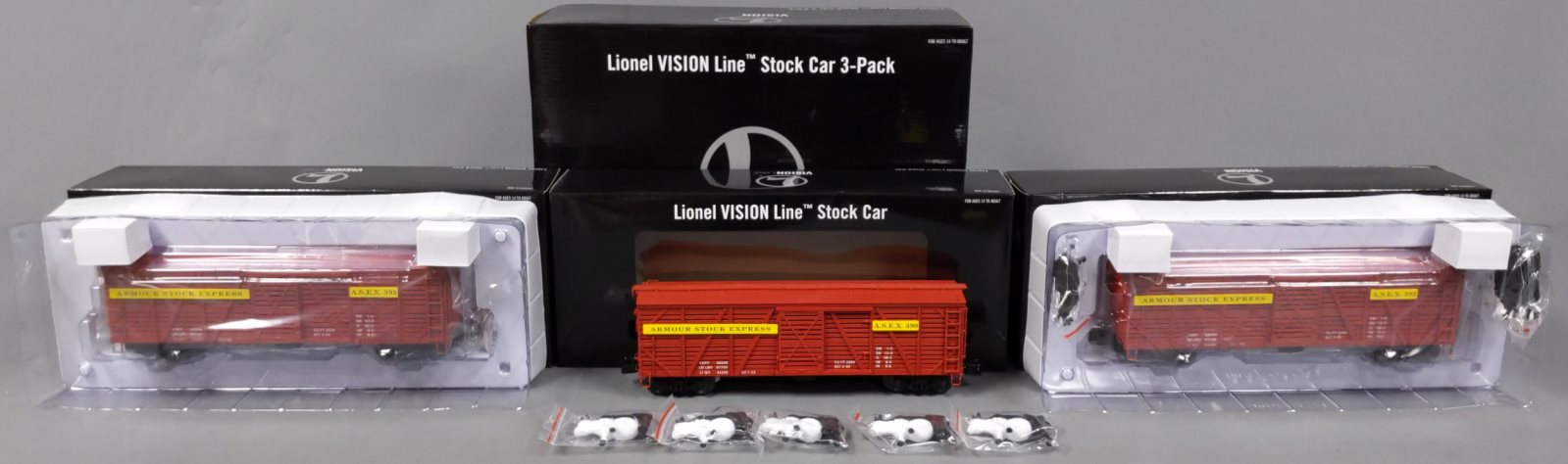Lionel 2026810 O VISIONLINE Armour Stock Car  (Set of 3)