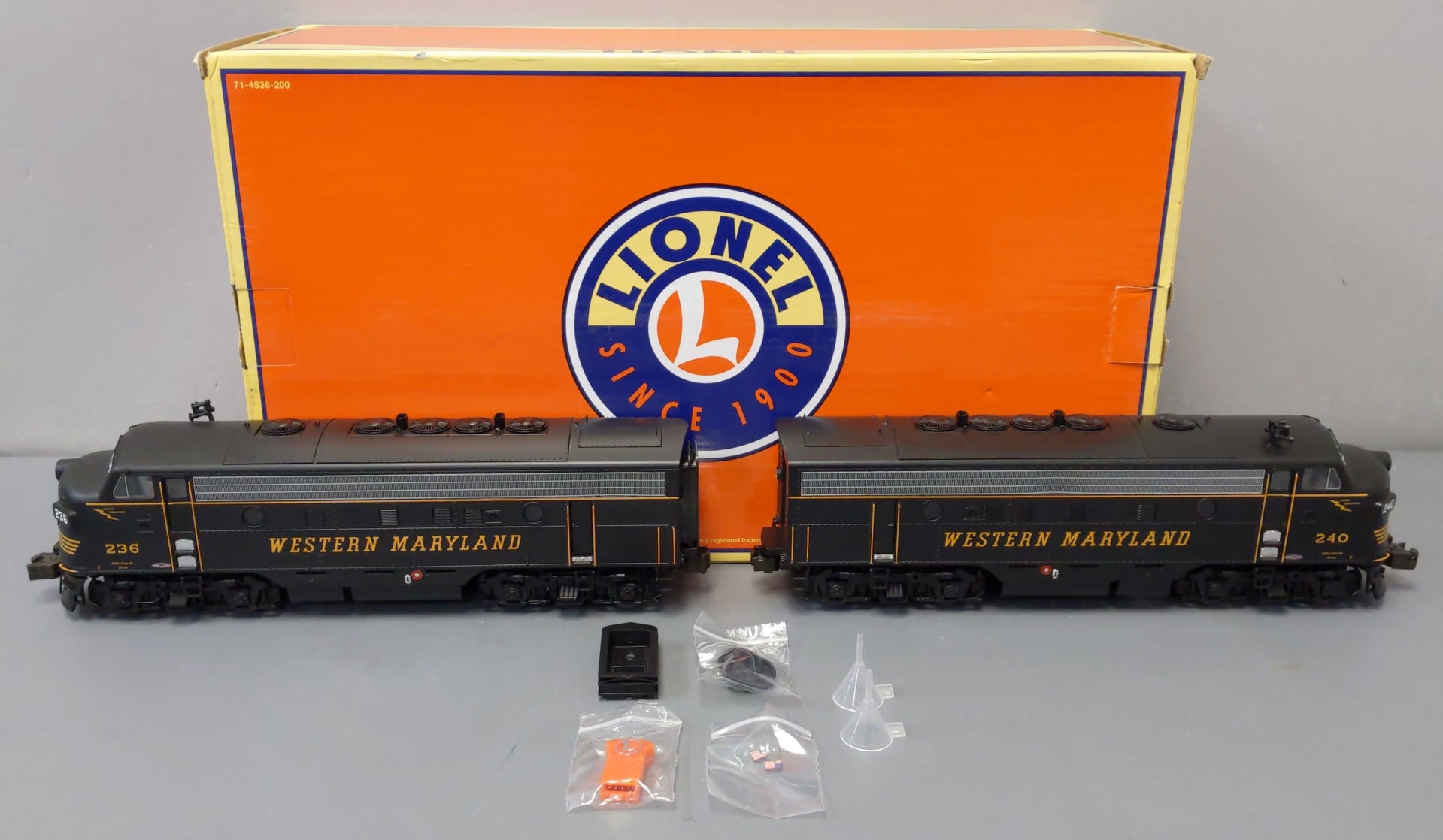 Lionel 6-34689 O Western & Maryland F-7AA Powered Diesel Locomotive #236/240