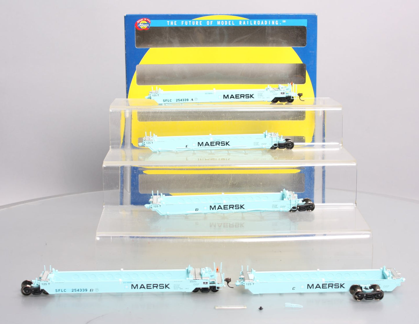 Athearn 95047 HO SFLC Maxi I/Early Ready-To-Run #2 (Pack of 5)