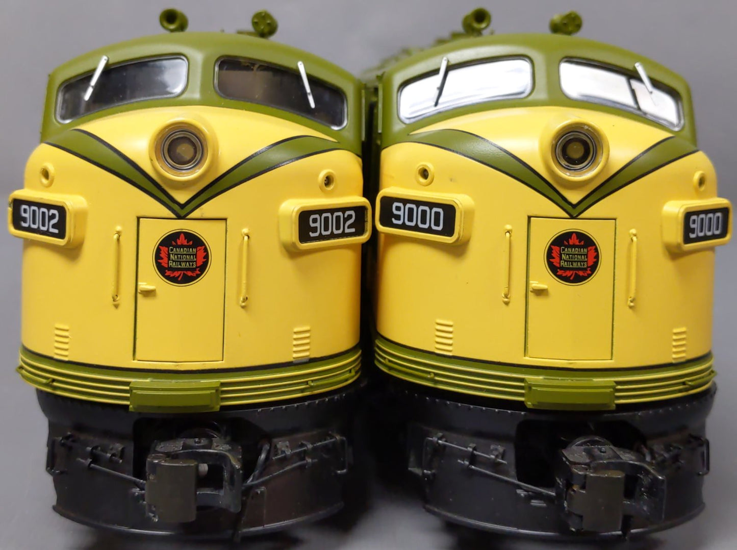 Lionel 6-34645 Canadian National Legacy F3 A-A Diesel Engine Set #9000/#9002