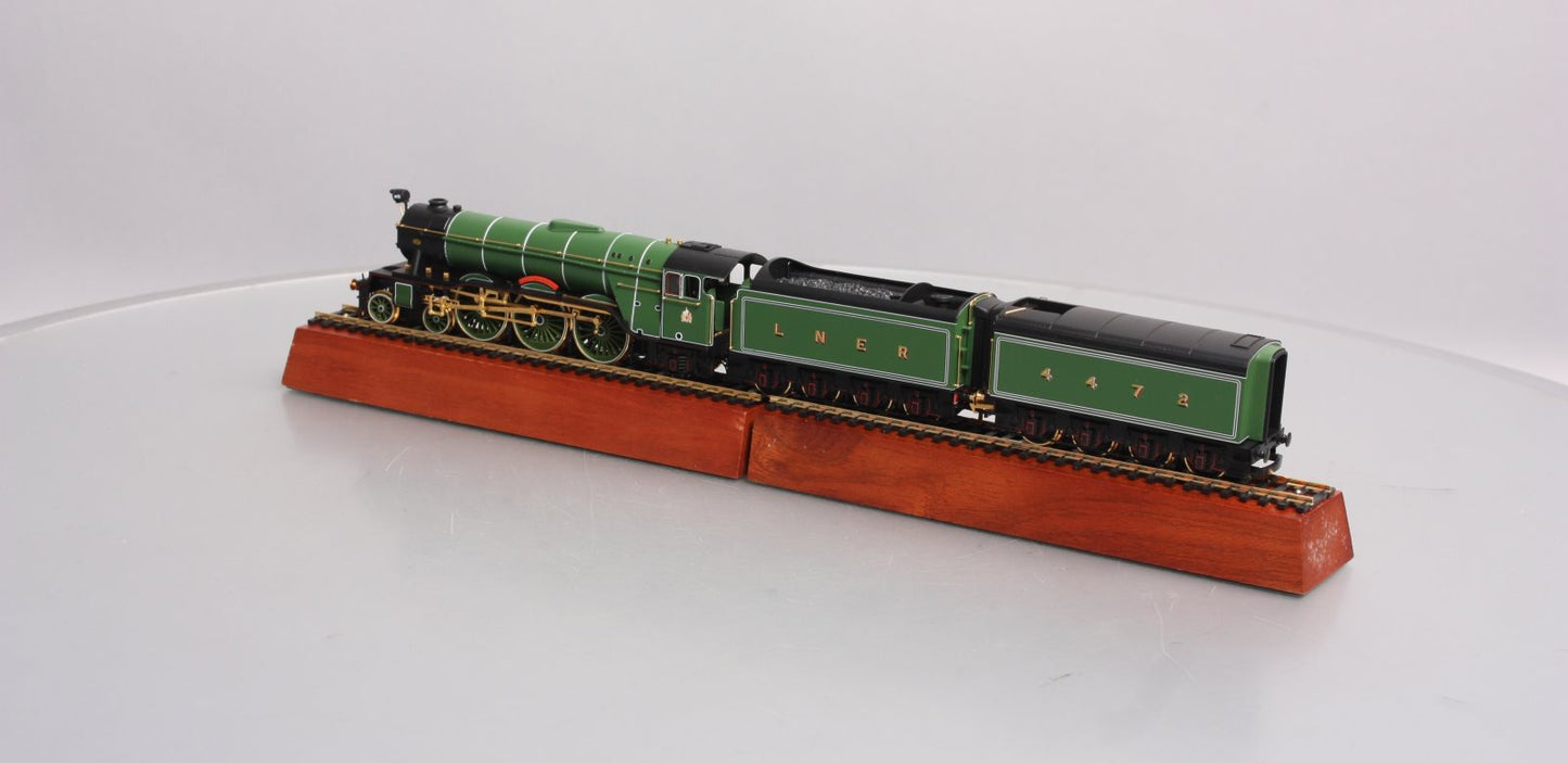 Hornby R3738 OO Alan Pegler LNER A3 Class 4-6-2 Steam Locomotive #4472