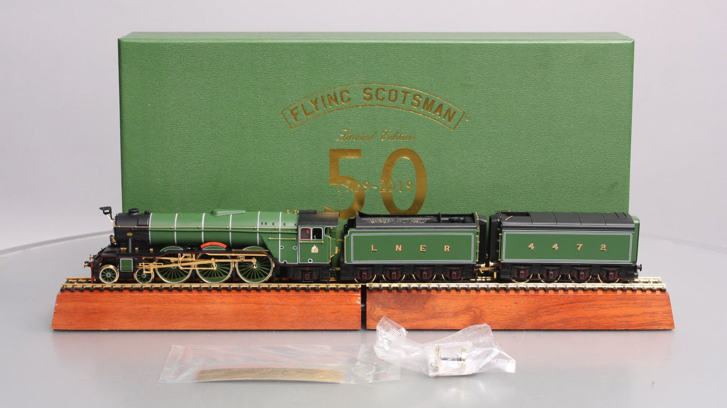 Hornby R3738 OO Alan Pegler LNER A3 Class 4-6-2 Steam Locomotive #4472