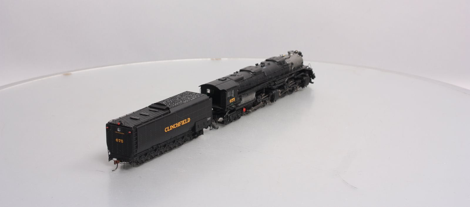 Athearn G97229 HO Clinchfield Railroad 4-6-6-4 with DCC & Sound #675
