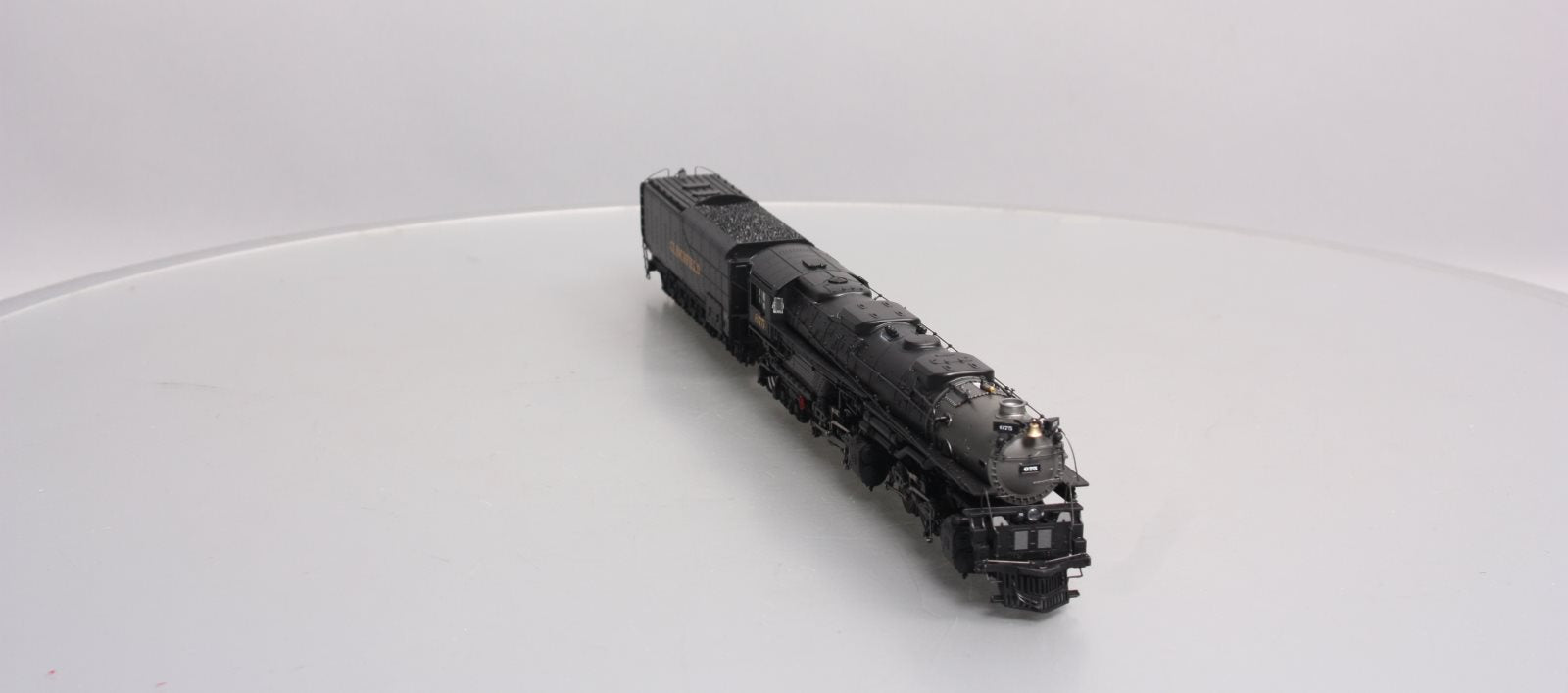 Athearn G97229 HO Clinchfield Railroad 4-6-6-4 with DCC & Sound #675