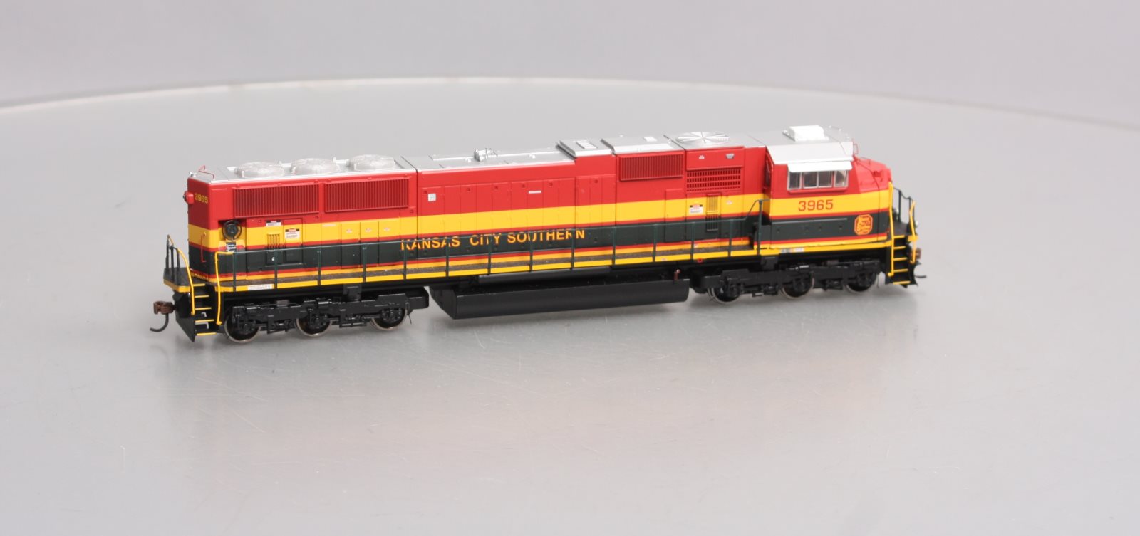 RATESCHI HO機関車 633 赤/黄色 Athearn G64900 HO KCS SD70MAC Phase Vllla Diesel Locomotive w/DCC