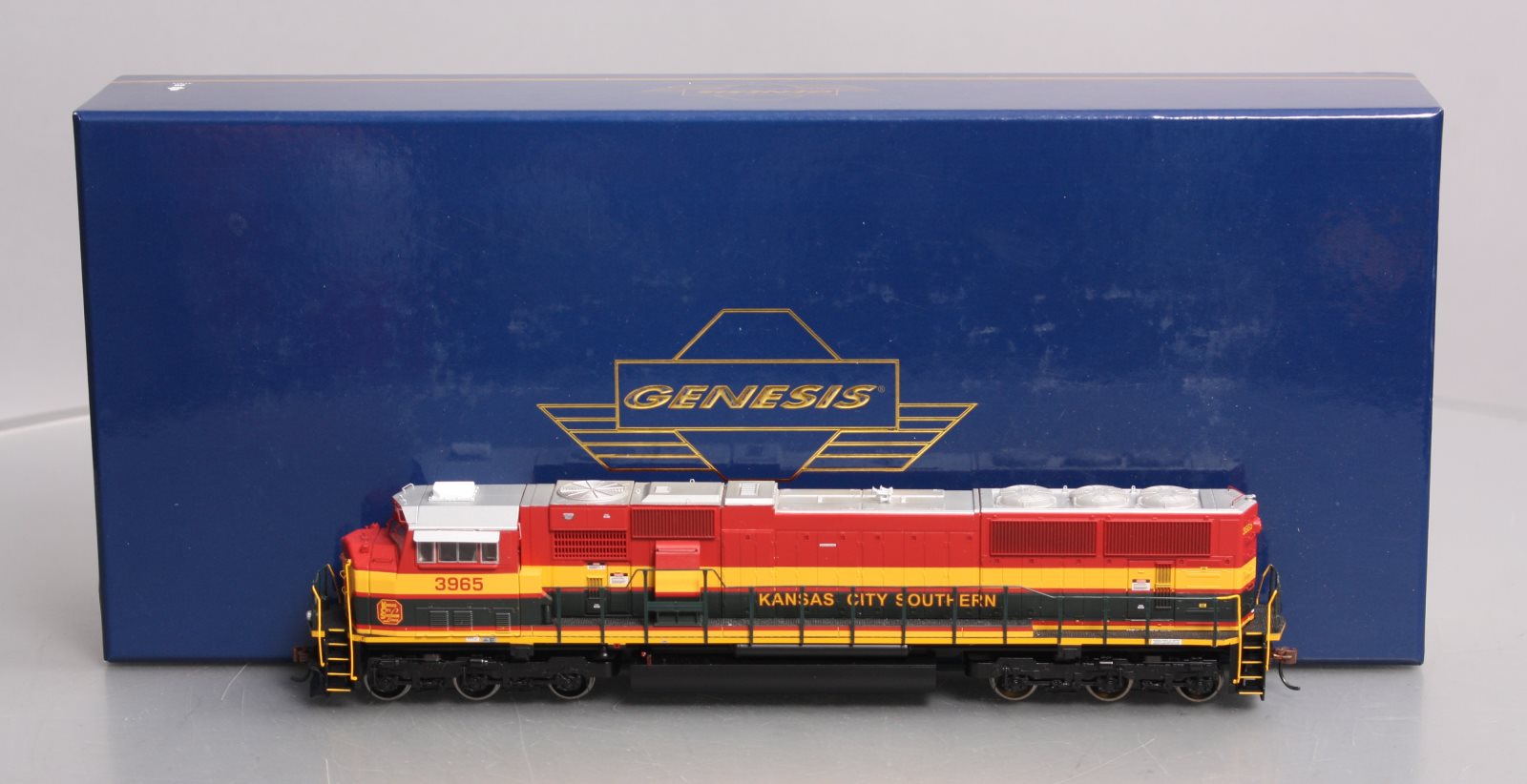 Athearn G64900 HO KCS SD70MAC Phase Vllla Diesel Locomotive w/DCC & Sound #3965