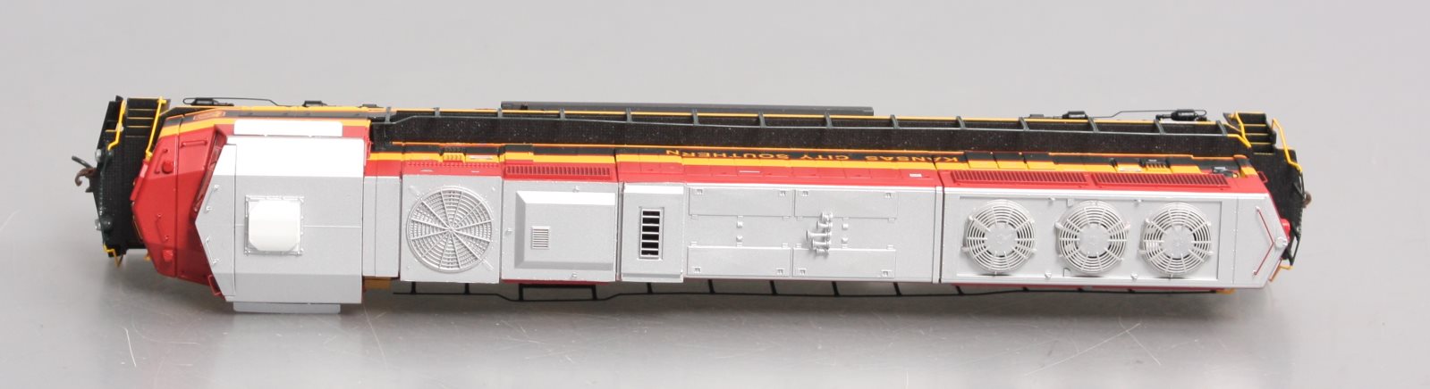 RATESCHI HO機関車 633 赤/黄色 Athearn G64900 HO KCS SD70MAC Phase Vllla Diesel Locomotive w/DCC