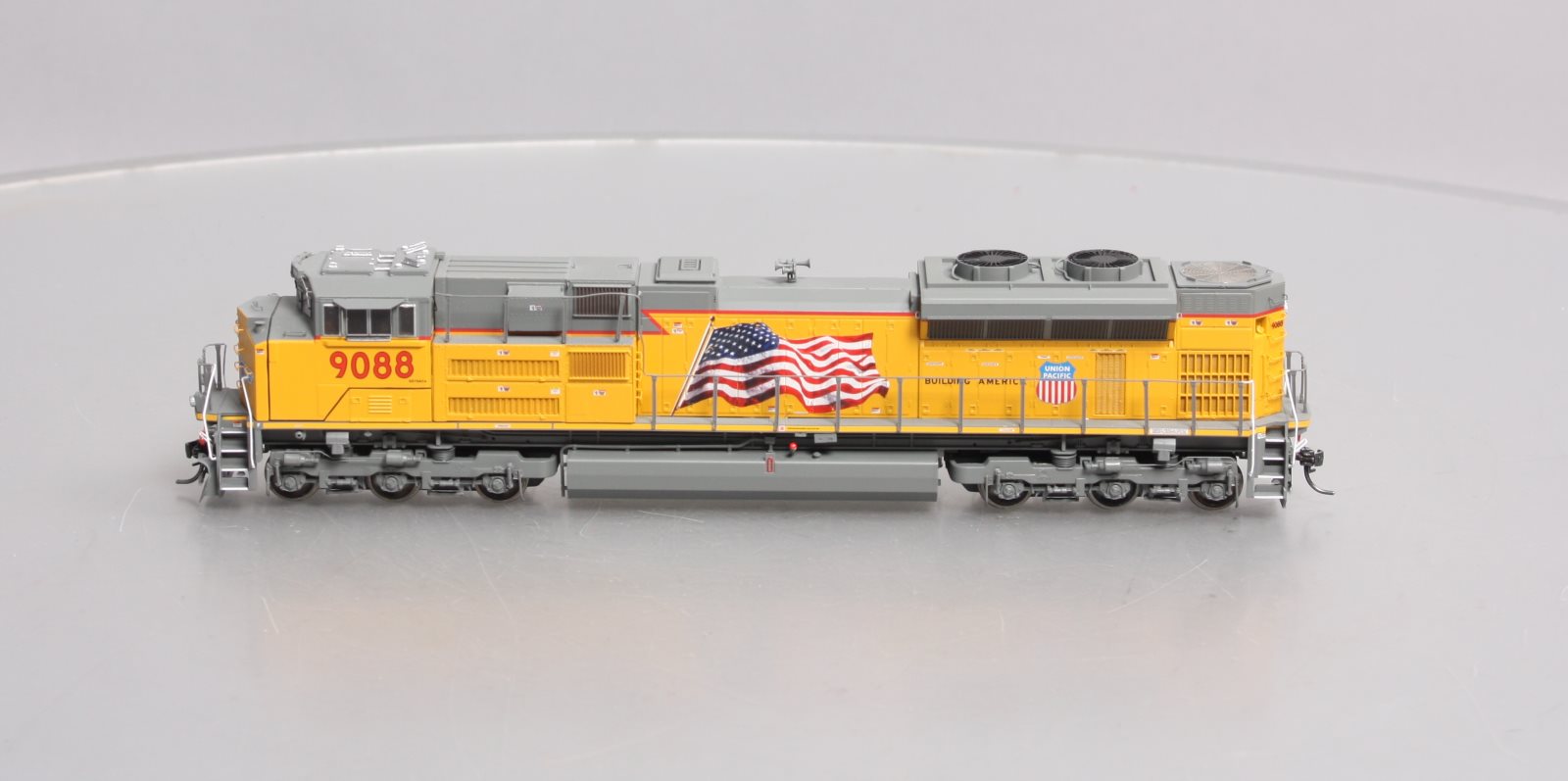 Athearn G89833 HO Union Pacific SD70ACe Diesel Locomotive with DCC & Sound #9088