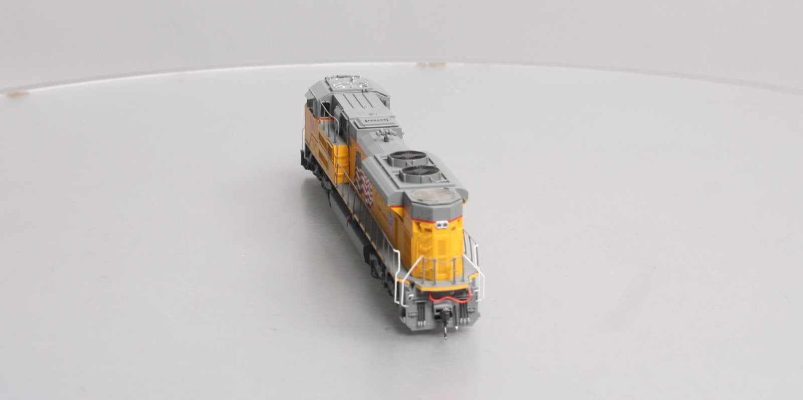 Athearn G89833 HO Union Pacific SD70ACe Diesel Locomotive with DCC & Sound #9088