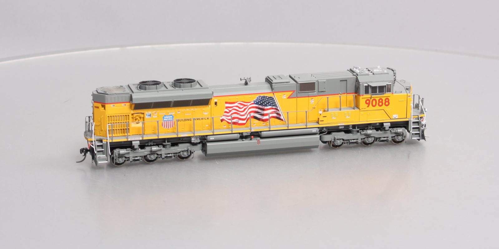 Athearn G89833 HO Union Pacific SD70ACe Diesel Locomotive with DCC & Sound #9088