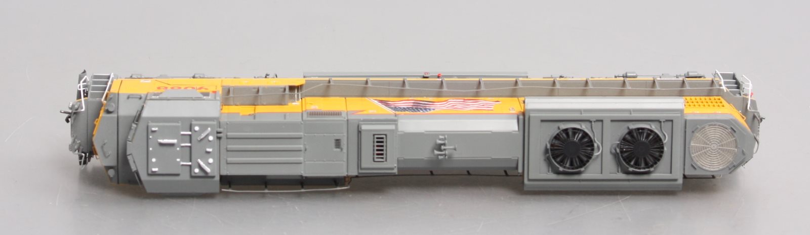 Athearn G89833 HO Union Pacific SD70ACe Diesel Locomotive with DCC & Sound #9088