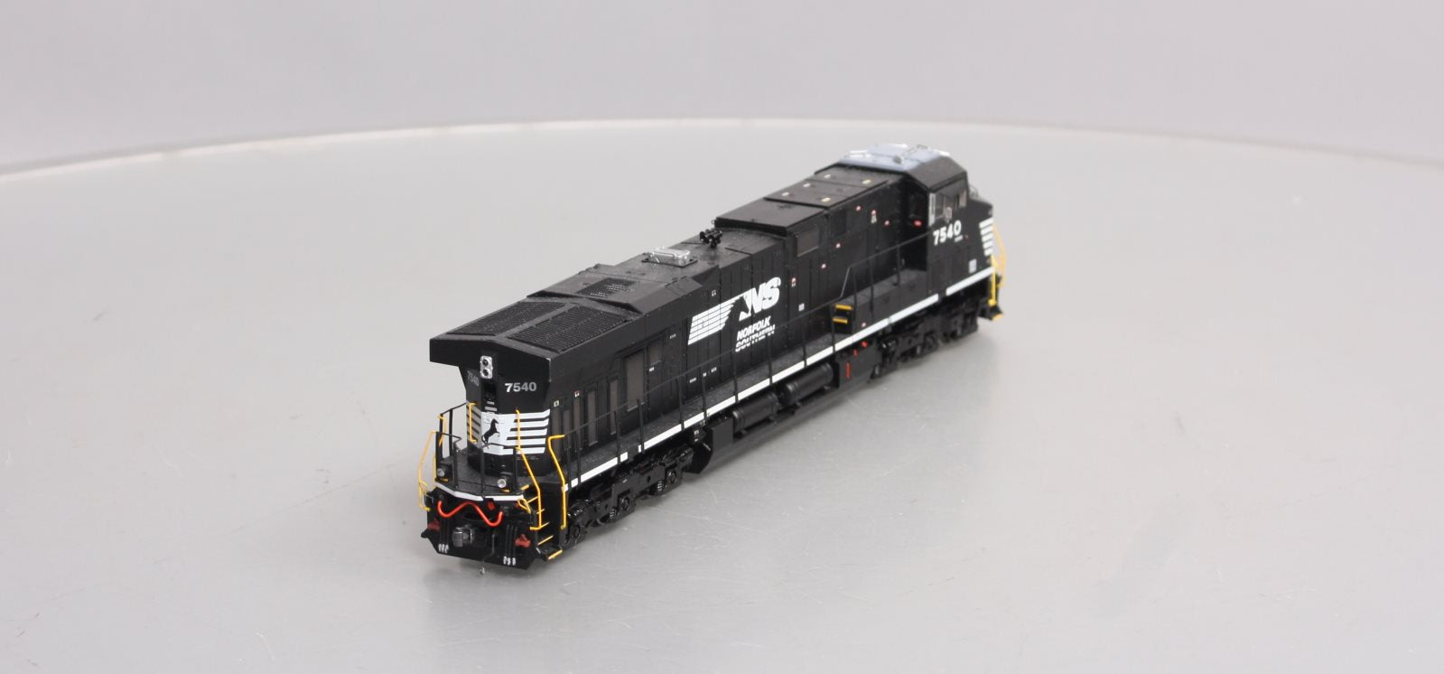 Athearn G83041 HO Norfolk Southern w/PTC ES40DC Diesel Locomotive #7540