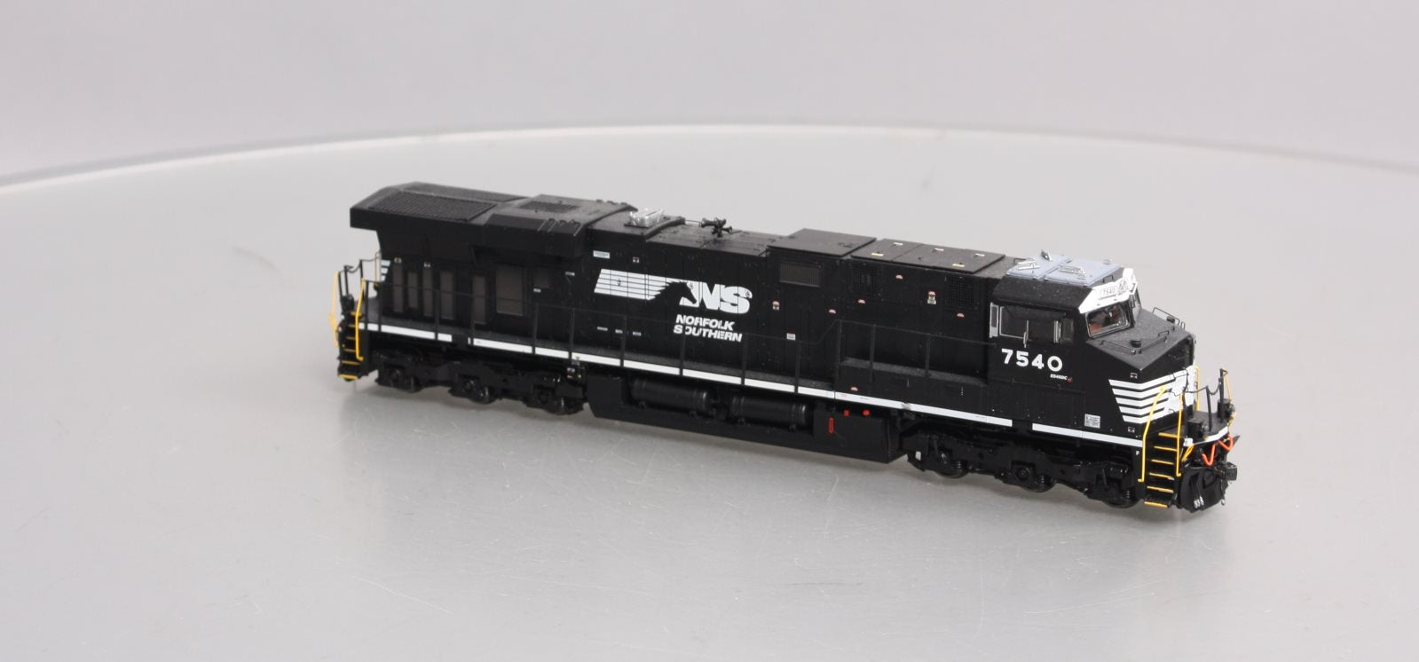 Athearn G83041 HO Norfolk Southern w/PTC ES40DC Diesel Locomotive #7540