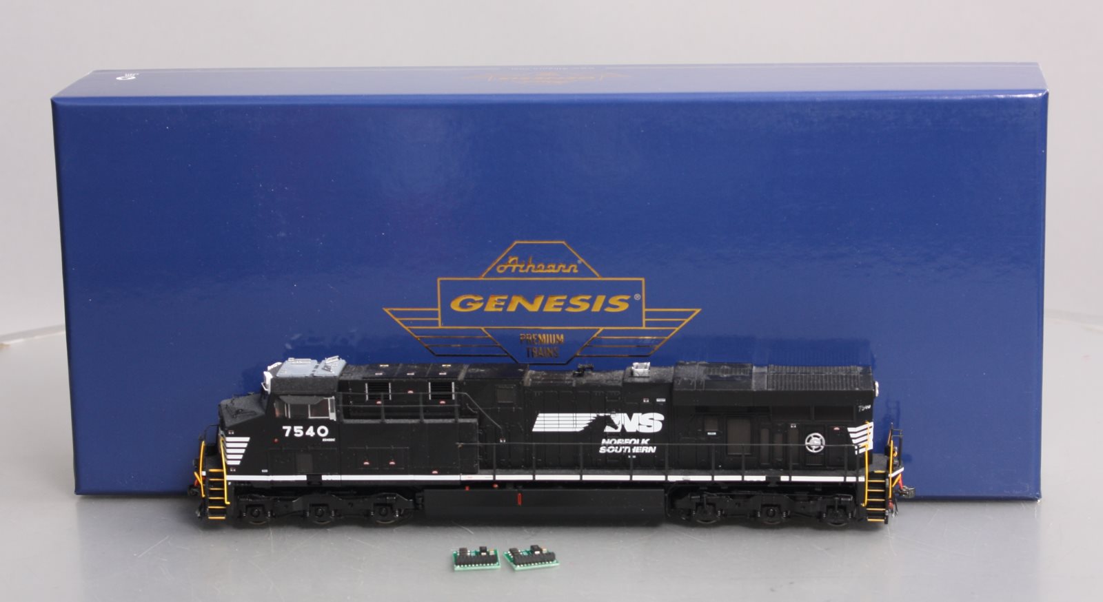 Athearn G83041 HO Norfolk Southern w/PTC ES40DC Diesel Locomotive #7540