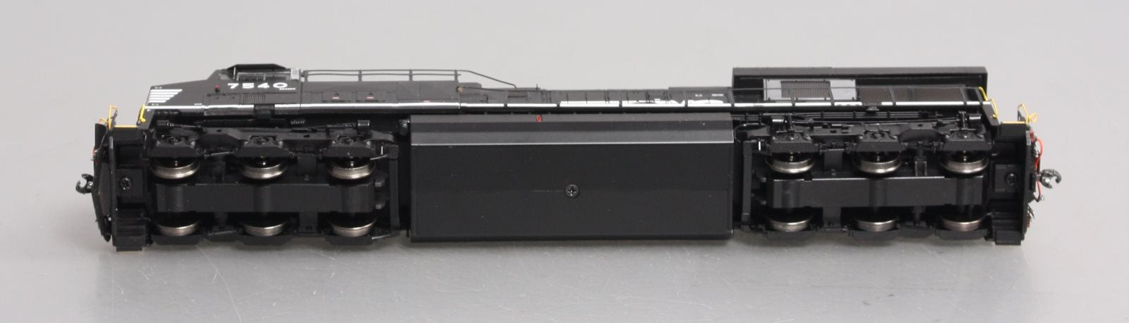 Athearn G83041 HO Norfolk Southern w/PTC ES40DC Diesel Locomotive #7540