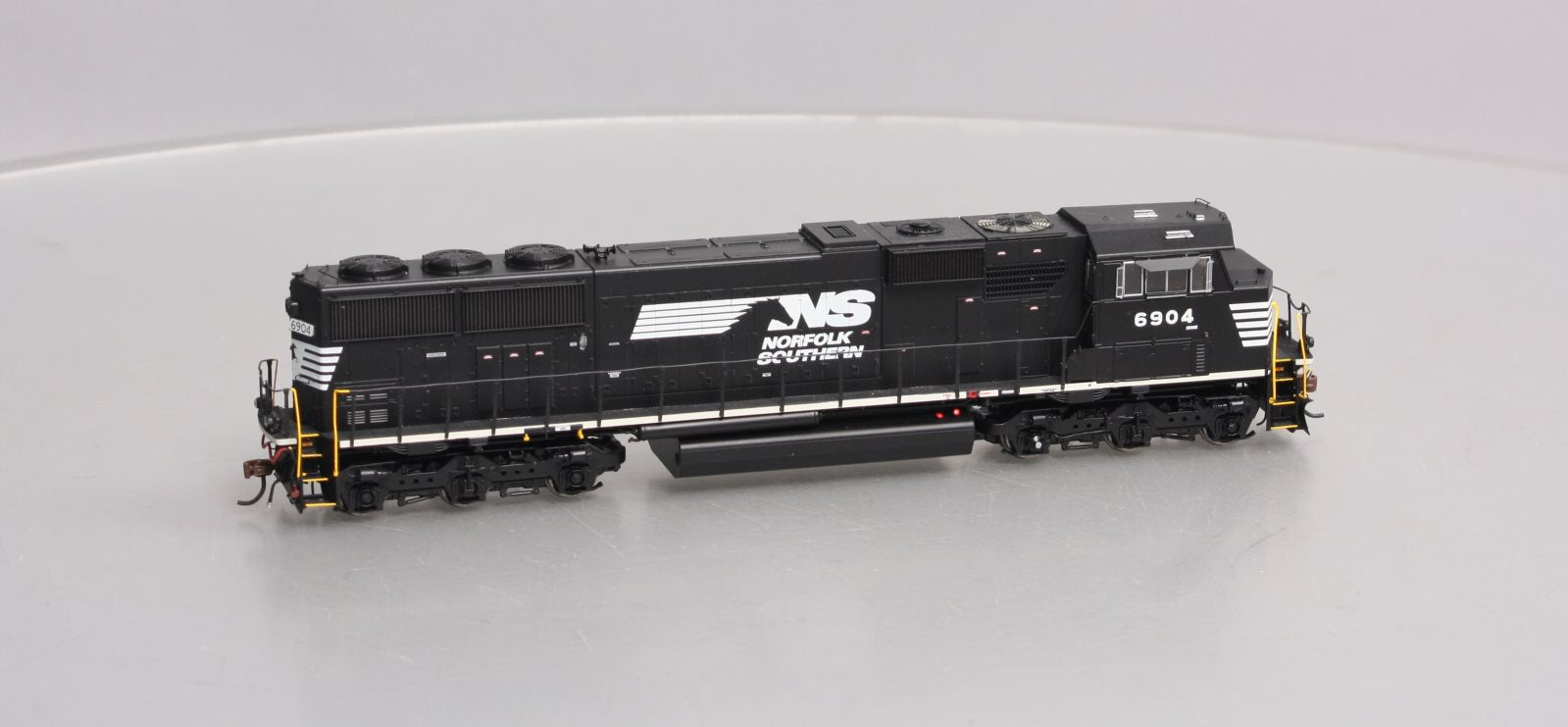 Athearn G65255 HO Norfolk Southern SD60E Diesel Locomotive DCC/Sound #6904