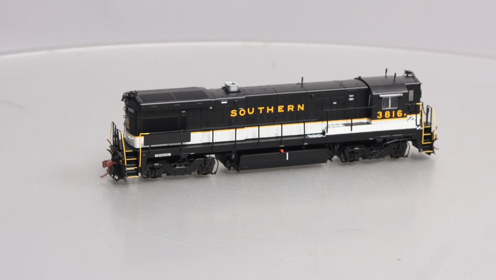 Rapido Trains 18536 HO Southern GE B36-7 Diesel Locomotive DCC